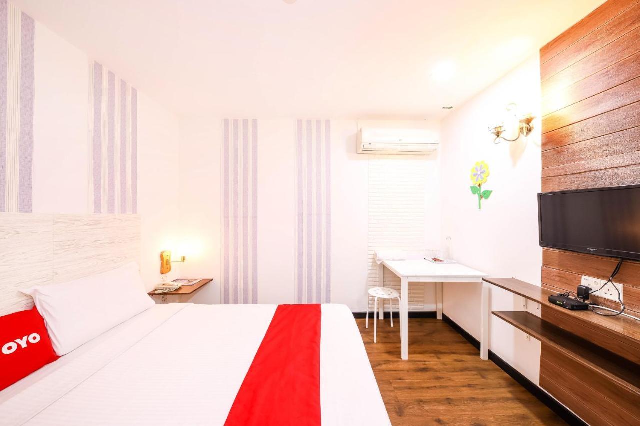 Oyo 43963 T Signature Hotel Petaling Jaya Exteriér fotografie