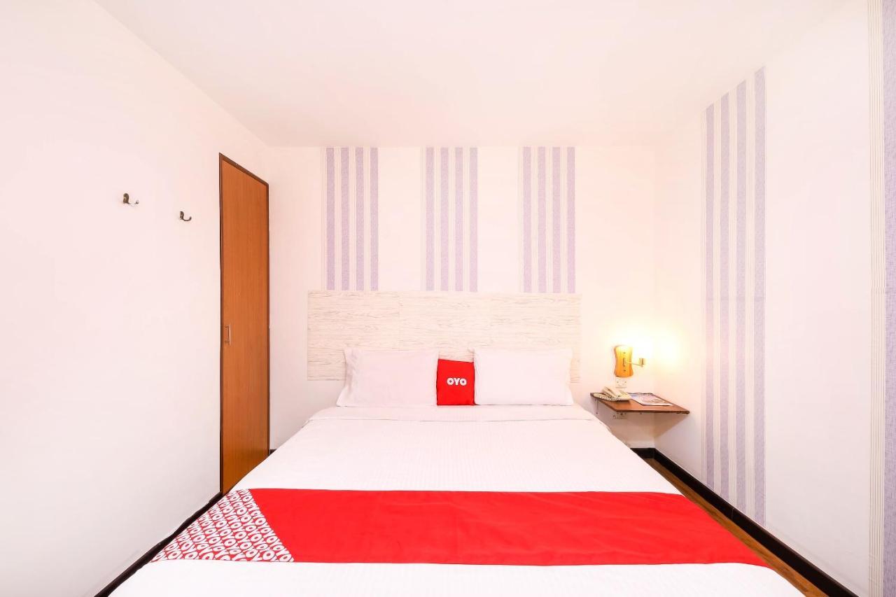 Oyo 43963 T Signature Hotel Petaling Jaya Exteriér fotografie