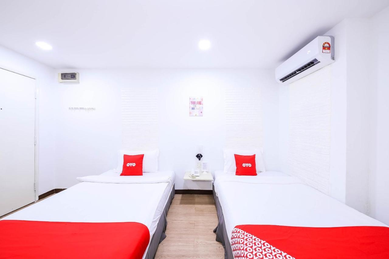Oyo 43963 T Signature Hotel Petaling Jaya Exteriér fotografie